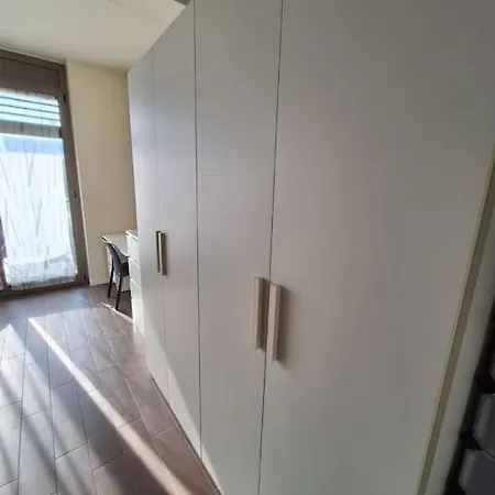 Luminous And Stylish Guest-house Apartman